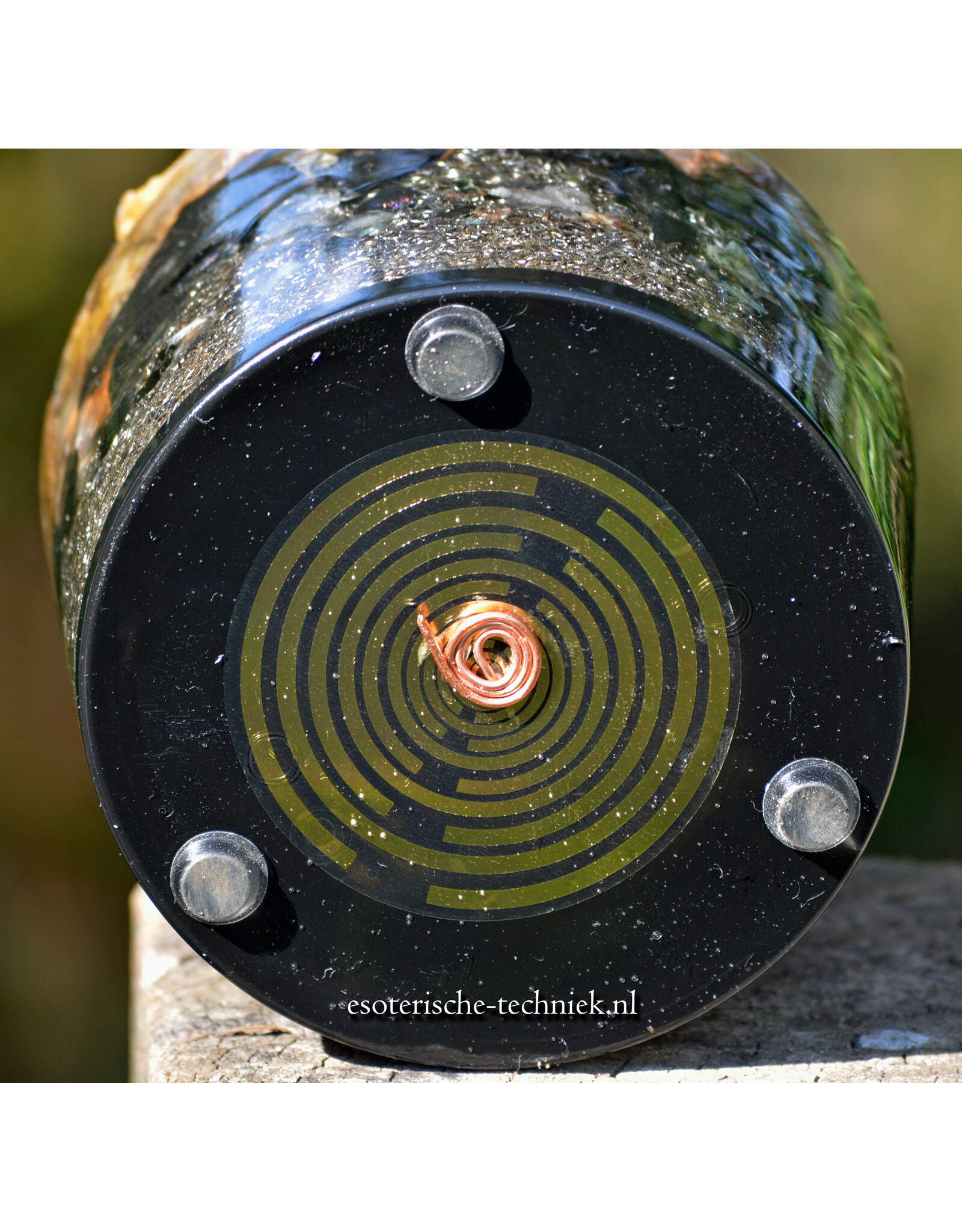 Orgone Chembuster Dubbele Vortex met Hematietkwarts, Gele Fluoriet, Herkimer Diamant, Bergkristal, Lemurisch Zaadkristal en Shungite