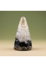 Orgonite Cone met Bergkristalpunt, Seleniet, Isis Calciet, Mangano Calciet en Zwarte Toermalijn