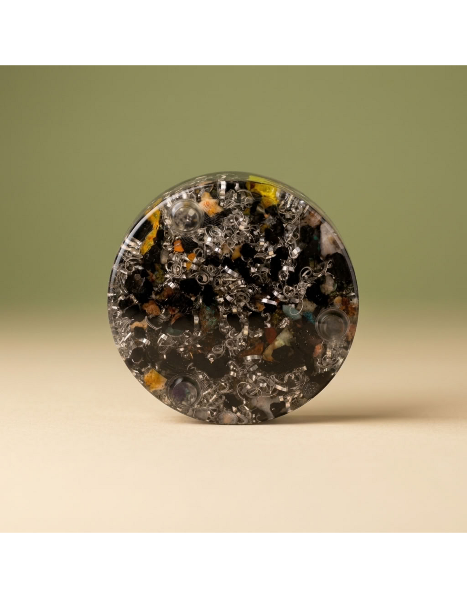 Orgonite Oplaadschijf met Vortex-antenne volgens Dr. Flanagan, Shungite, Zwarte Toermalijn en Herkimer-kristallen