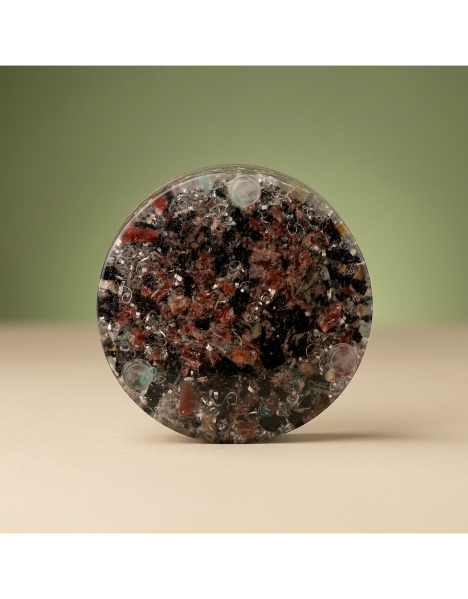 Orgonite Oplaadschijf met MWO-antenne, Shungite, Herkimer-kristallen en Rode Calciet