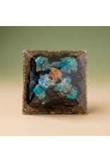 Orgonite piramide met Apatiet, Chrysocolla, Bergkristal laserpunt en Shungit