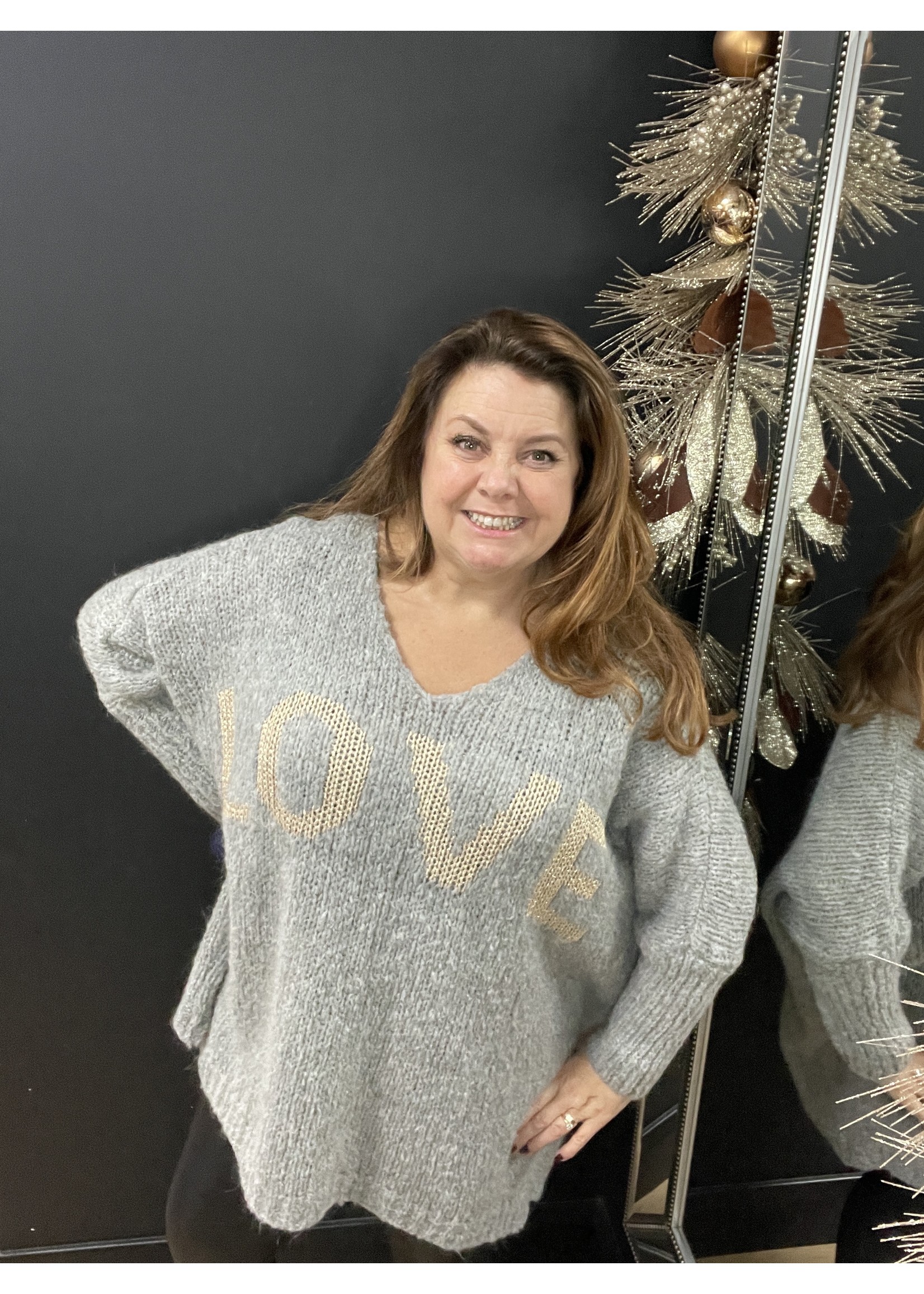 oversized love jumper