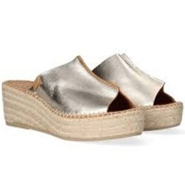 Toni Pons Ivonne goud 89,95 nu 79,95