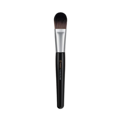 Studio 17 Foundation Brush 823