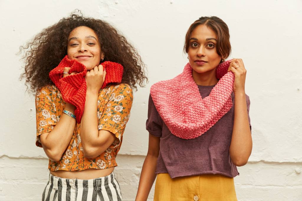 Pompom Knit How - Simple Knits, Tools & Tips