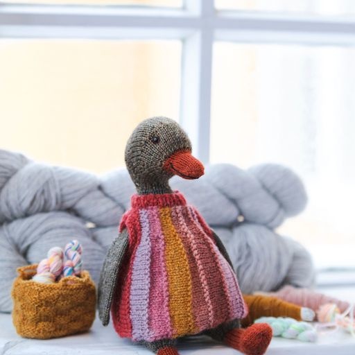 Laine Mouche & Friends: Seamless Toys to Knit and Love - Cinthia Vallet