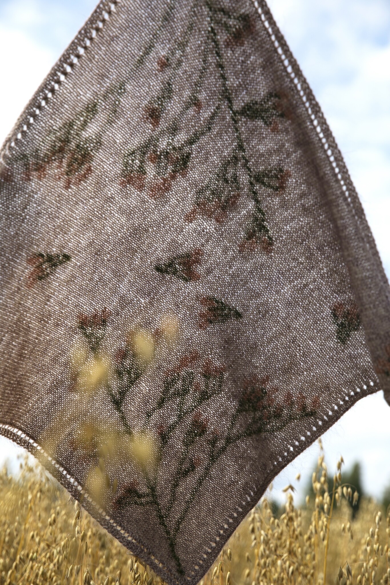 Laine Cultivate: Knitting the Beauty of Nature - Dee Hardwicke & Jonna Helin
