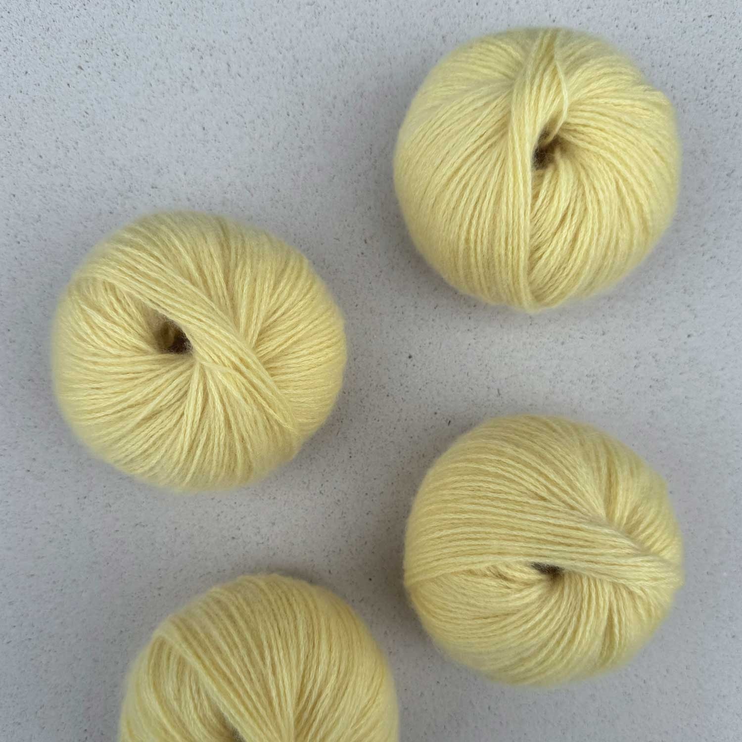 pascuali Pascuali Cashmere 6/28 - Chick Yellow 76