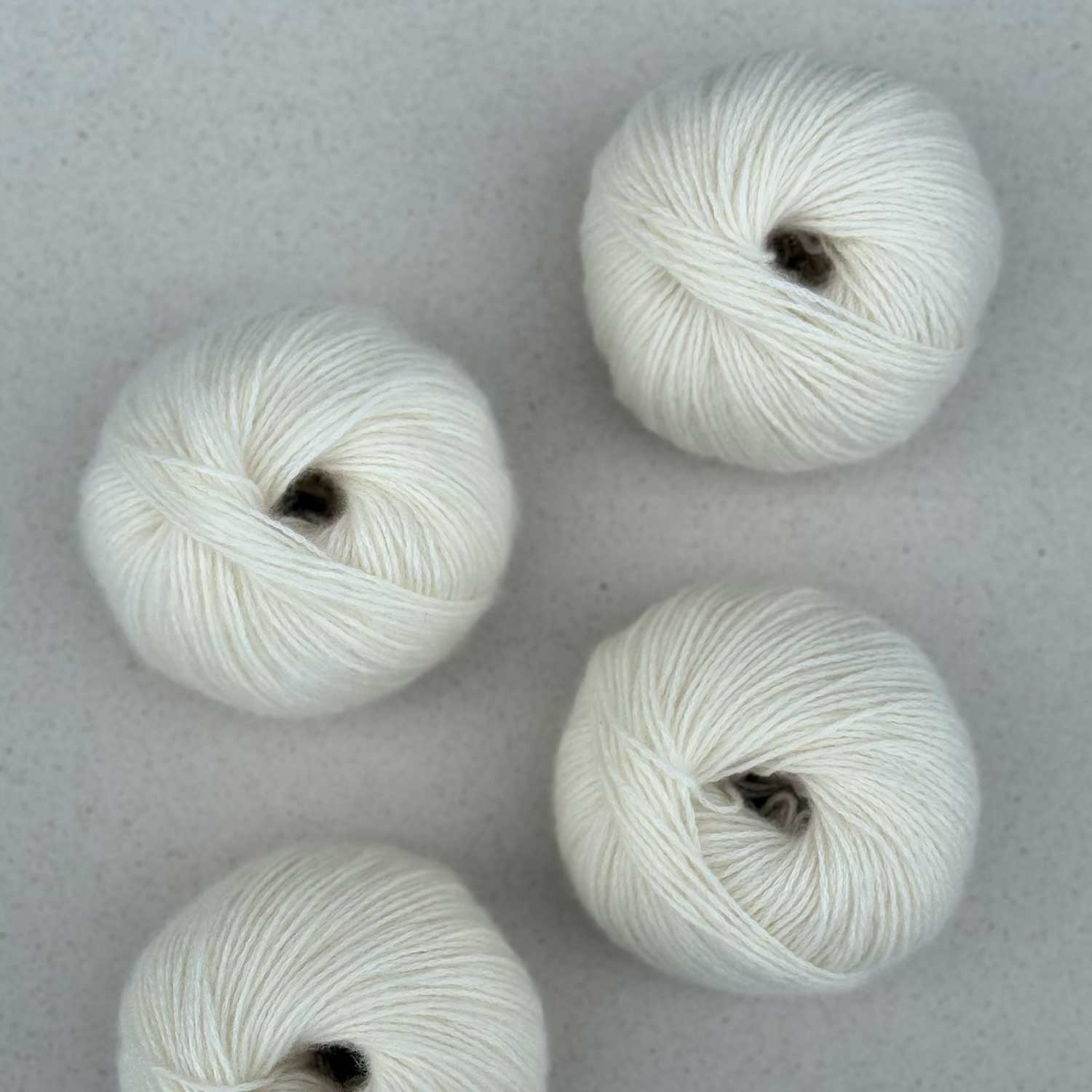 pascuali Pascuali Cashmere 6/28 - Wool White 54