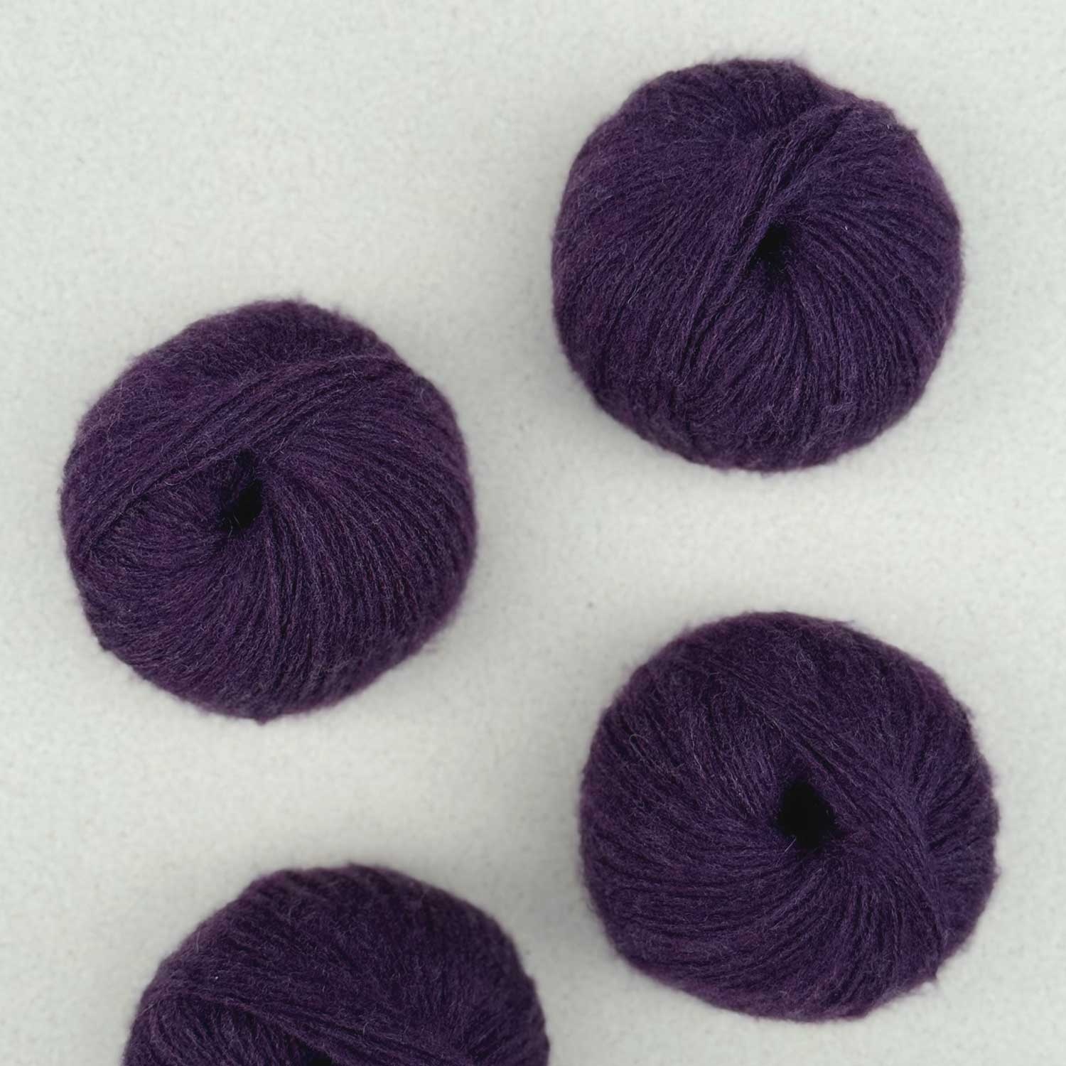pascuali Pascuali Cashmere 6/28 - Eggplant 78