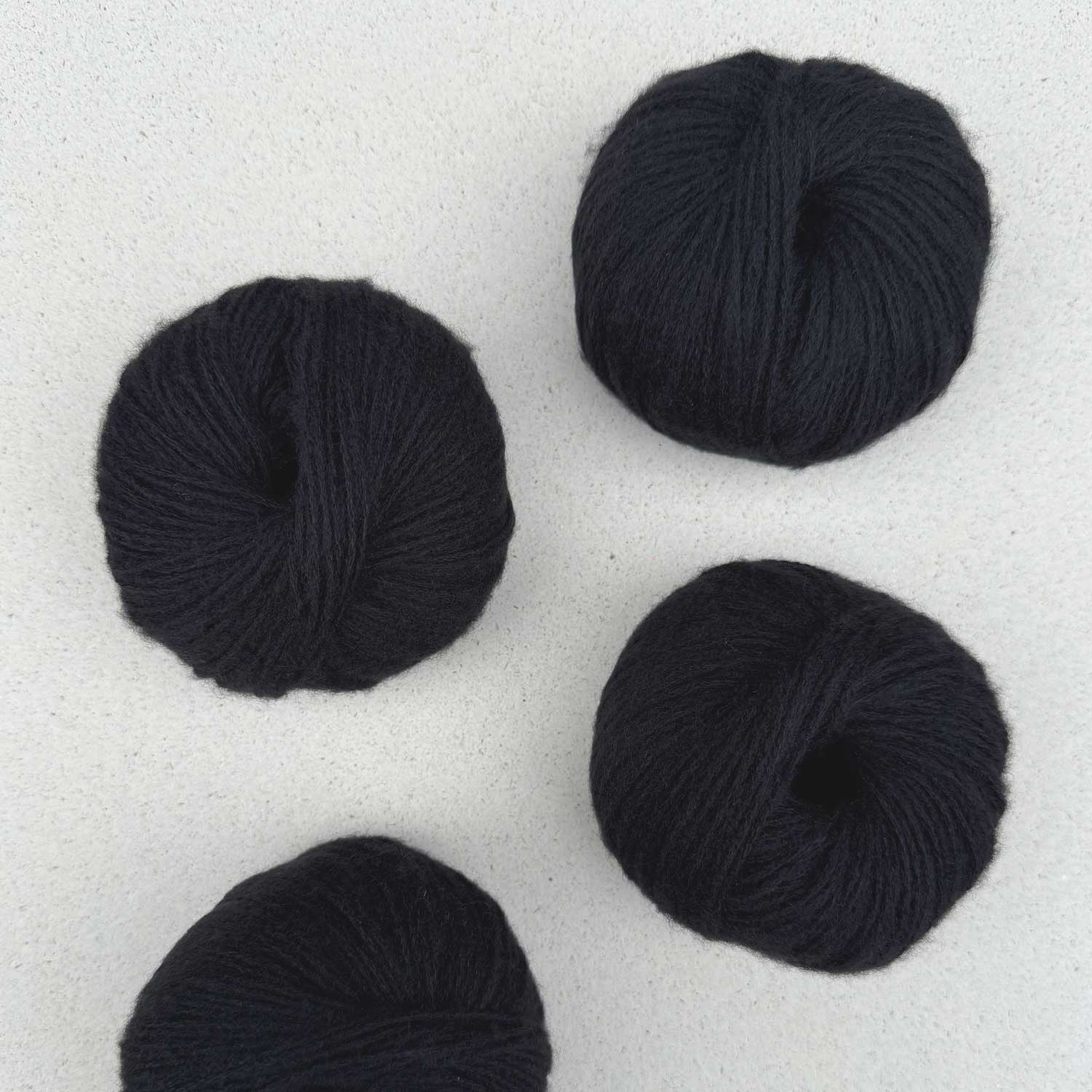 pascuali Pascuali Cashmere 6/28 - Black 52