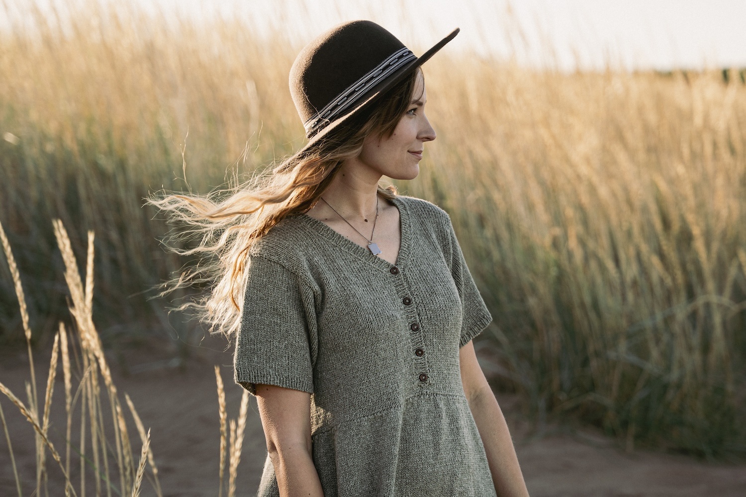 Laine Unfolding Landscapes: 17 Knits for the Road - Ronja Hakalehto