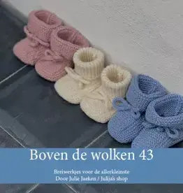 Julija Boven de wolken 43