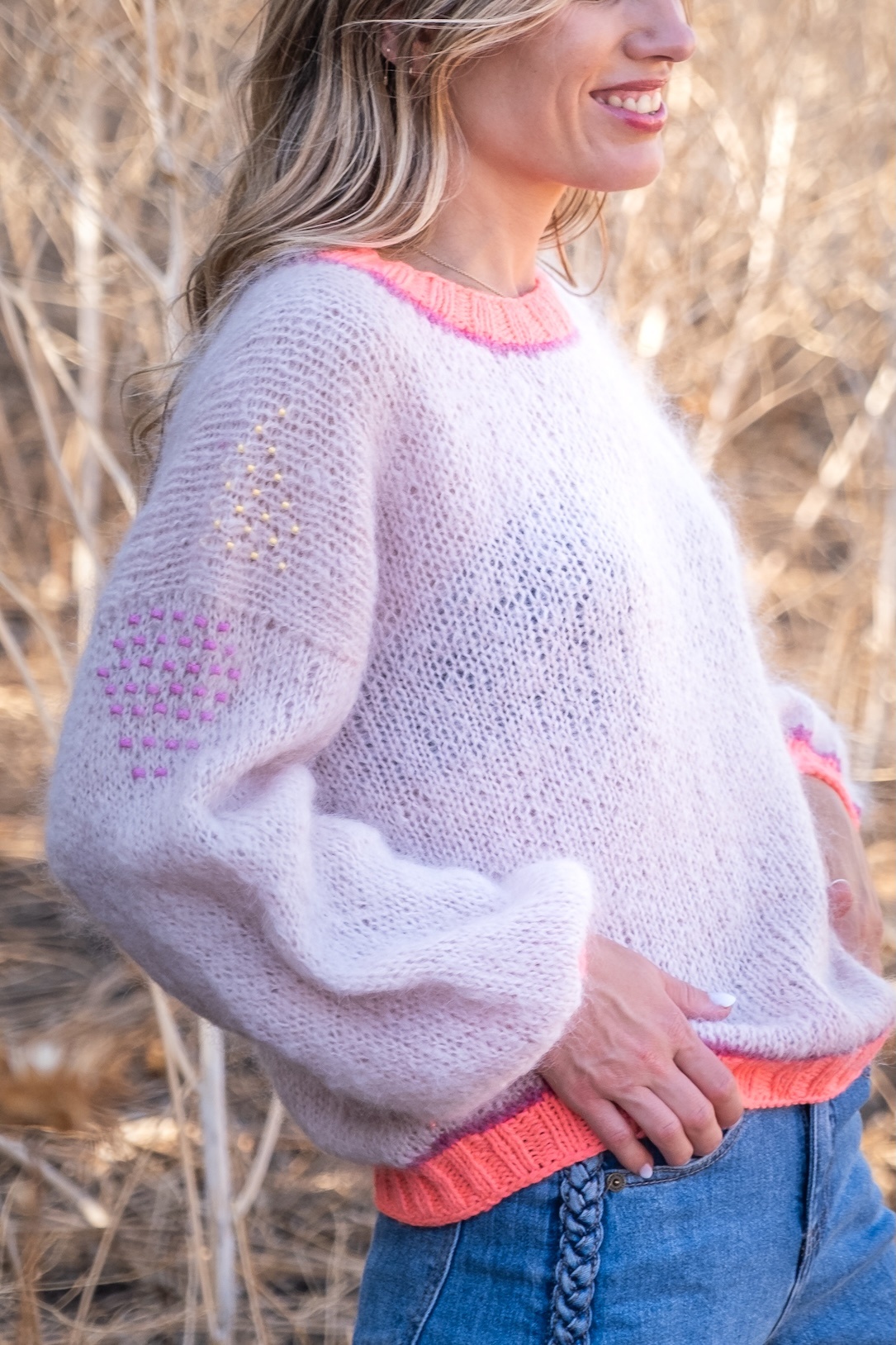 Laine Shine! Knitting with Beads- Pope Vergara