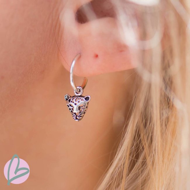 KARMA Zilver tijger creolen