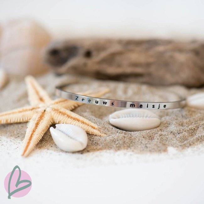 Zilveren Zeeuws meisje armband van stainless steel