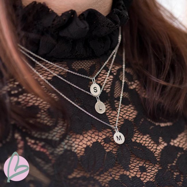 ZAG  Bijoux initial letter bedel zilver