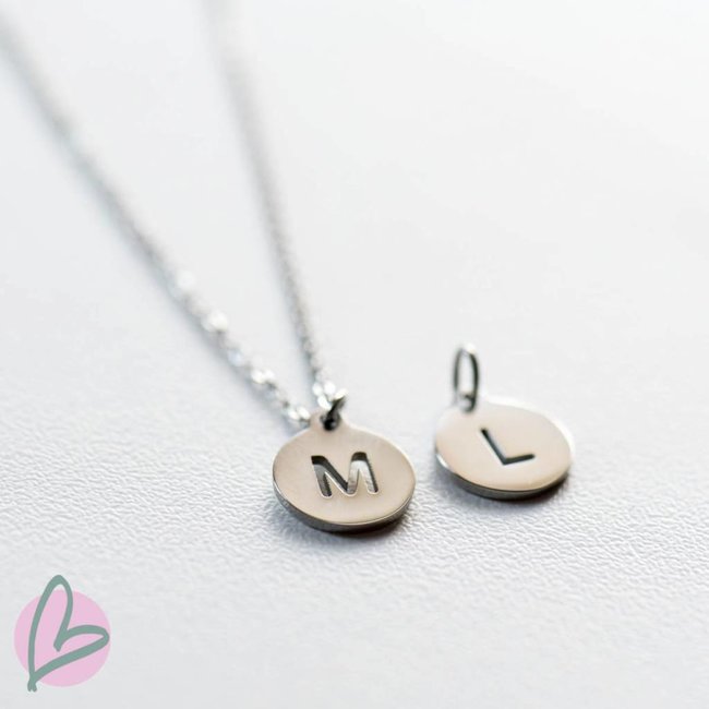 ZAG  Bijoux initial letter bedel zilver