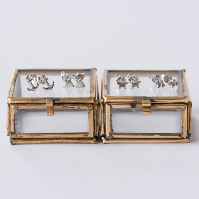 Oorstekers zilver driehoek