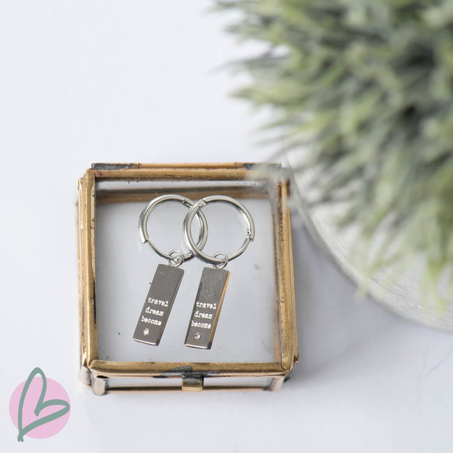 Beadle oorbellen travel, dream, become