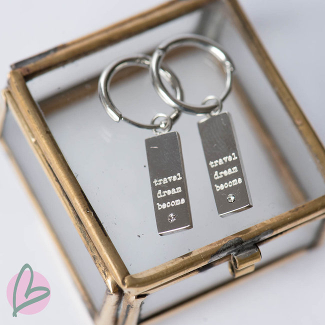 Beadle oorbellen travel, dream, become