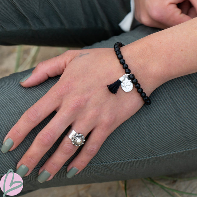 Biba armband zwart met ster en kwast