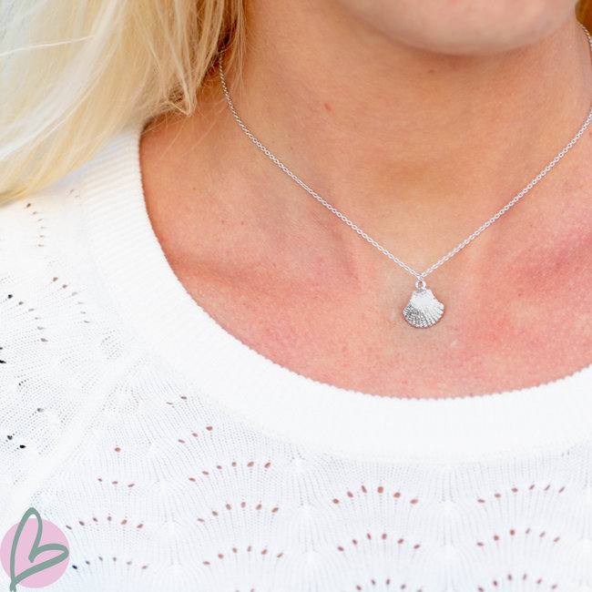 Karma necklace zilver met schelp