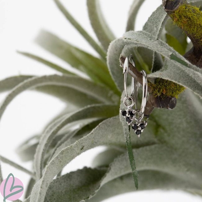 KARMA Oorringen zilver925 met zwarte zirconia