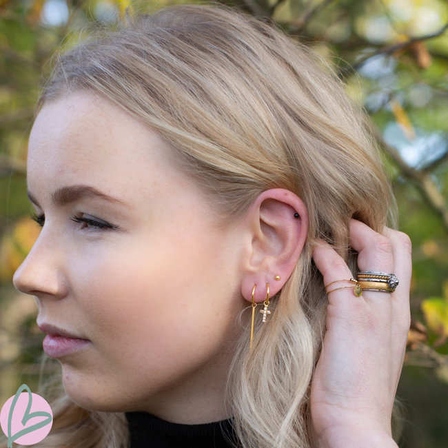 KARMA Oorringen zilver925 met crystal kruis goud