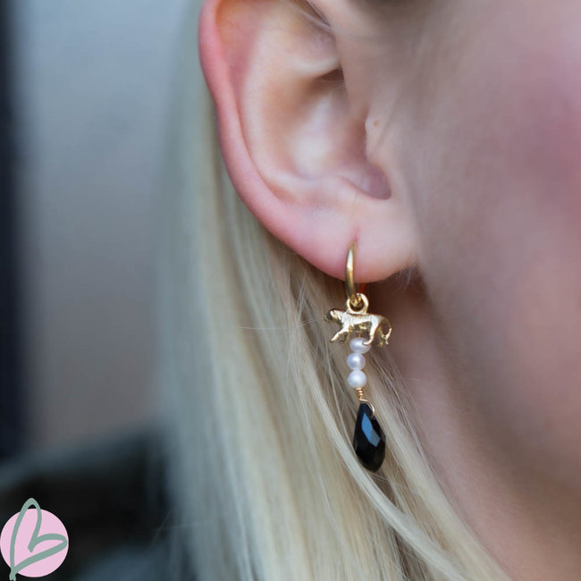 By Jam Gioielli Creolen met goud tijger en pareltjes