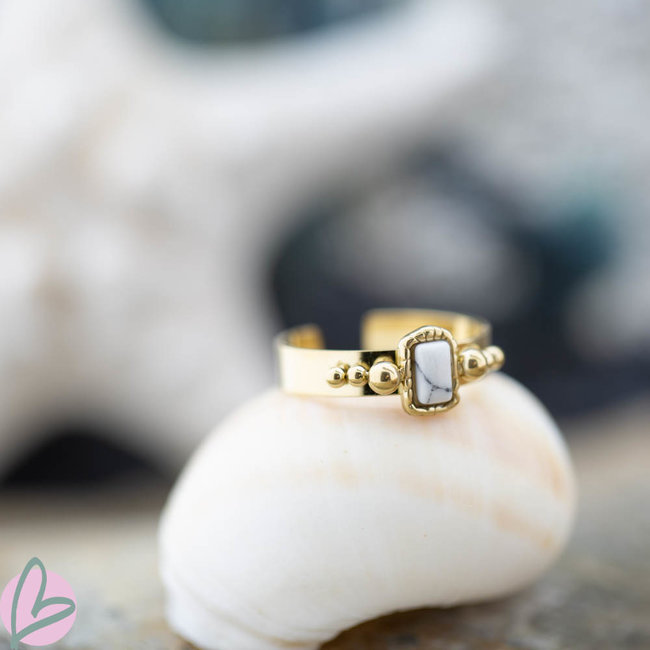 Biba stalen ring met witte ovalen steen