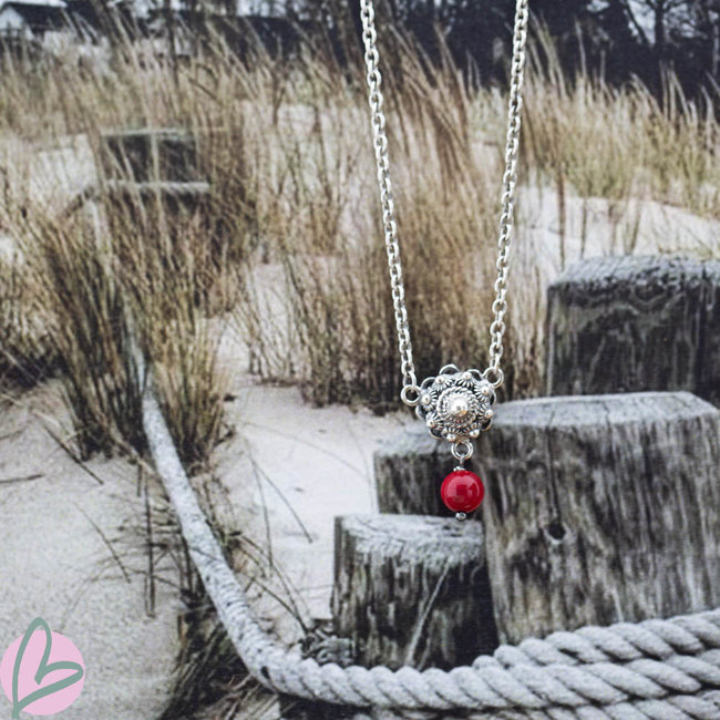 Zeeuws Echt zilveren Zeeuwse knop ketting met koraal