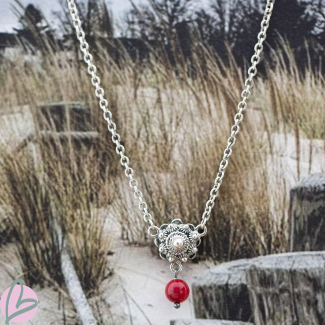 Zeeuws Echt zilveren Zeeuwse knop ketting met koraal