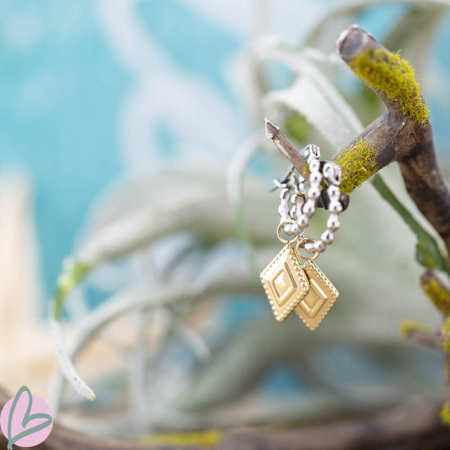 Day & Eve  Bolletjes oorringen creolen zilver met goud ruitje bedel