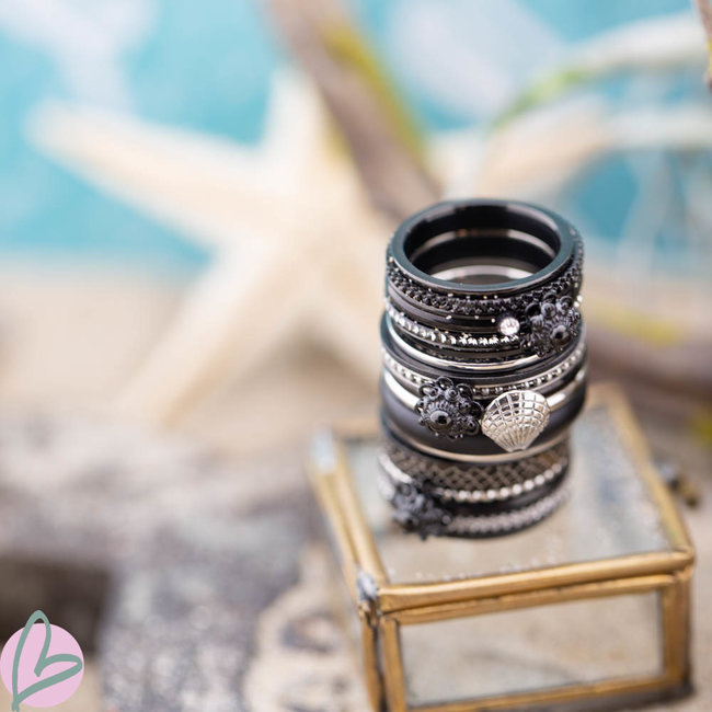 IXXXI aanschuifring 2mm met Zeeuwse knop zwart