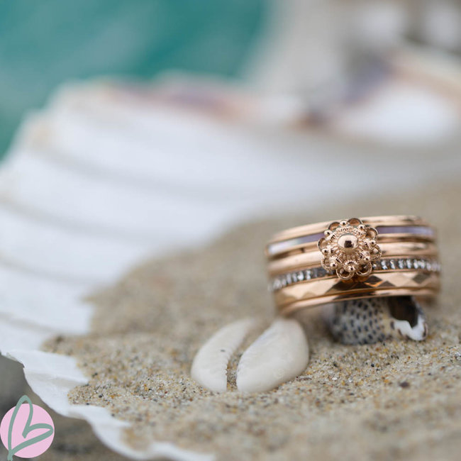 Complete rosegoud ring met zeeuwse knop IXXXI