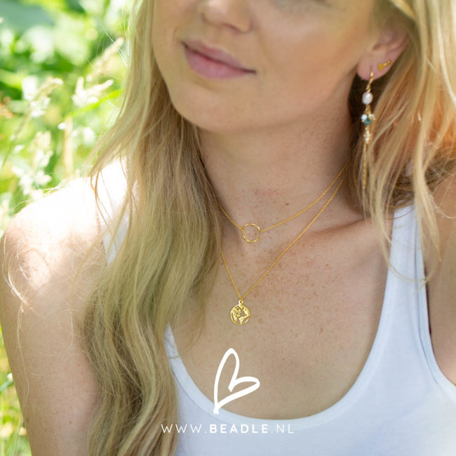 Karma ketting zilver met wereldbol  goudkleur