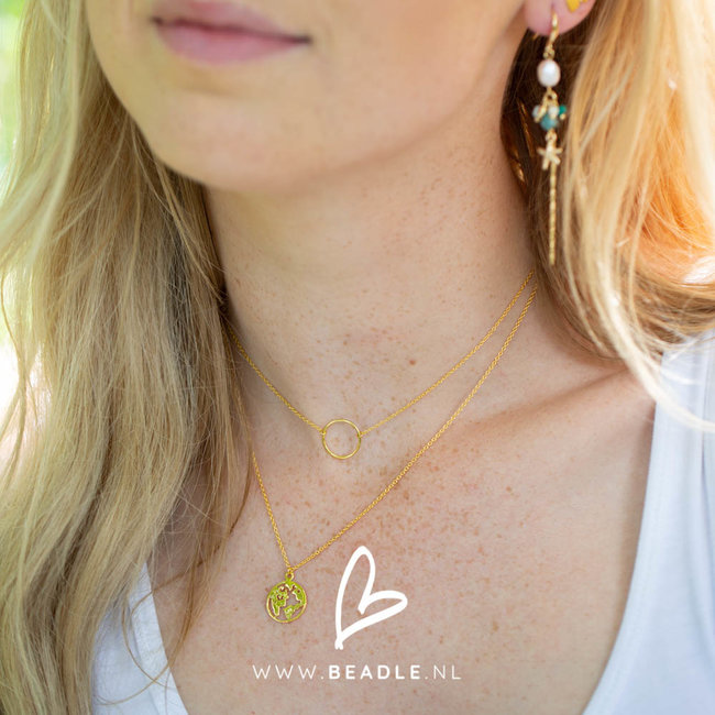 Karma ketting zilver met wereldbol  goudkleur