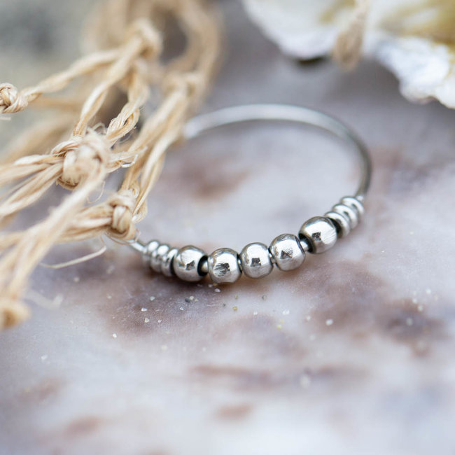 Stalen zilver ring bolletjes