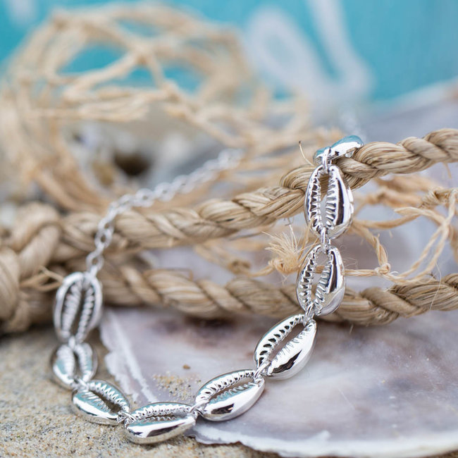 Beadle Zilver ketting met schelpjes