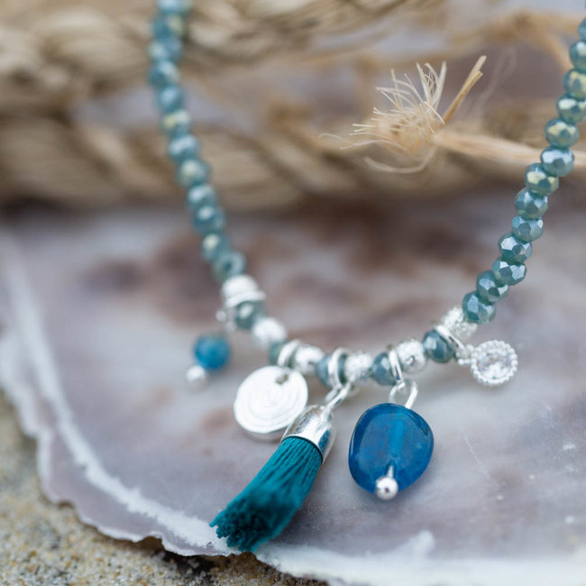 Biba Armband turquoise met kwastje en muntje