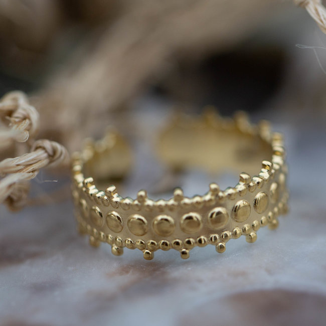 Beadle goud stalen ring met kroontje