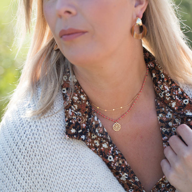 Biba Goud ketting met koraal kralen en muntje biba