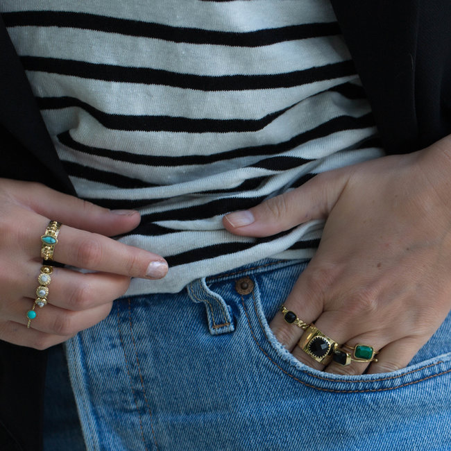 Biba  ring met witte rondjes