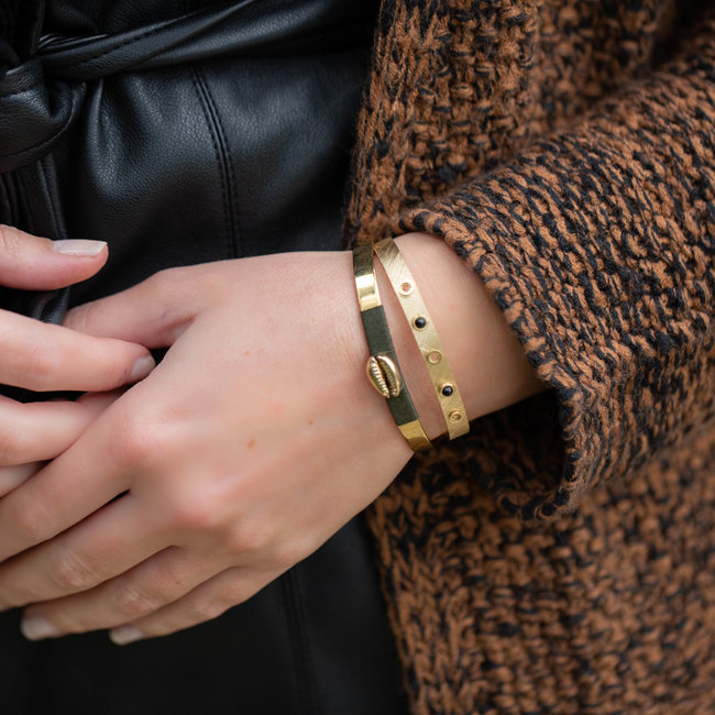 ZAG  Bijoux ZAG Bijoux bangle goud mat met zwarte steen