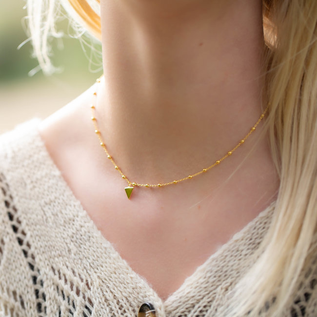 Karma ketting goud met balletjes en driehoekje