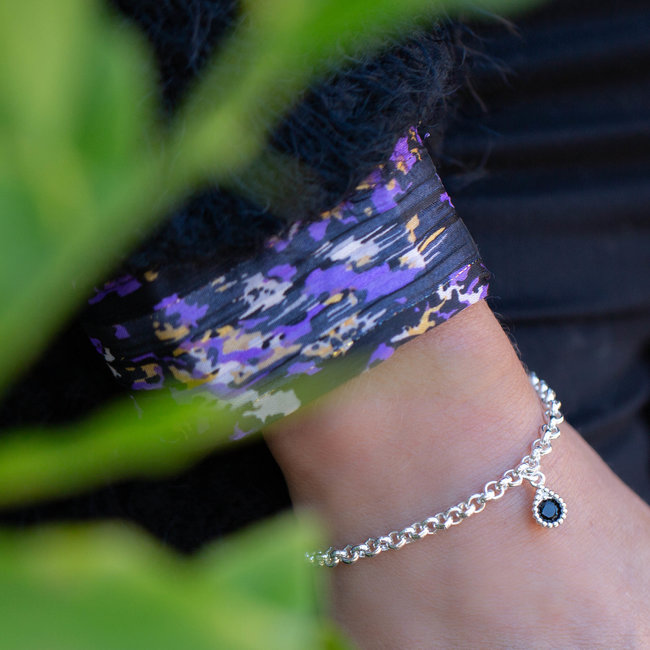 Biba Zilver schakelarmband met zwarte druppel