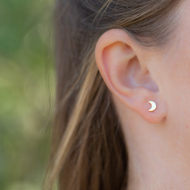 Symbols half moon goud oorbellen Karma