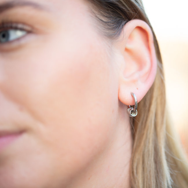 Day & Eve by Go Dutch Label Zilver oorbellen dancing circle