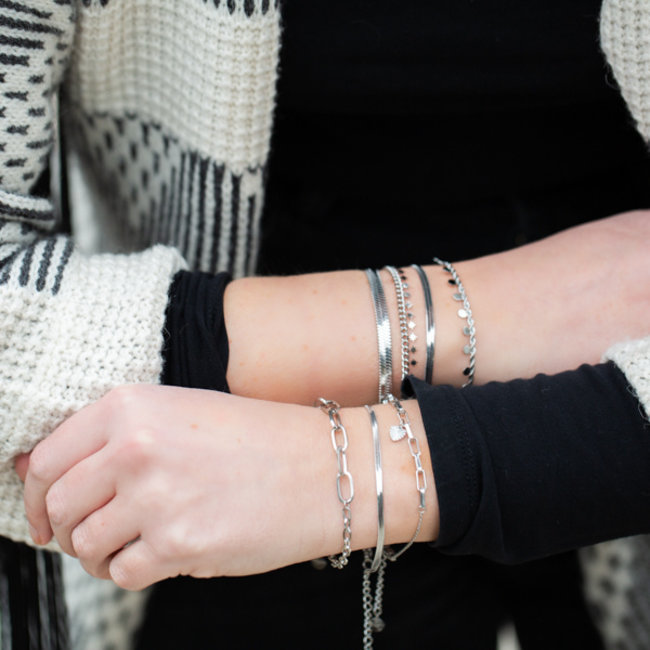 Zilveren stalen armband met visgraat motiefje